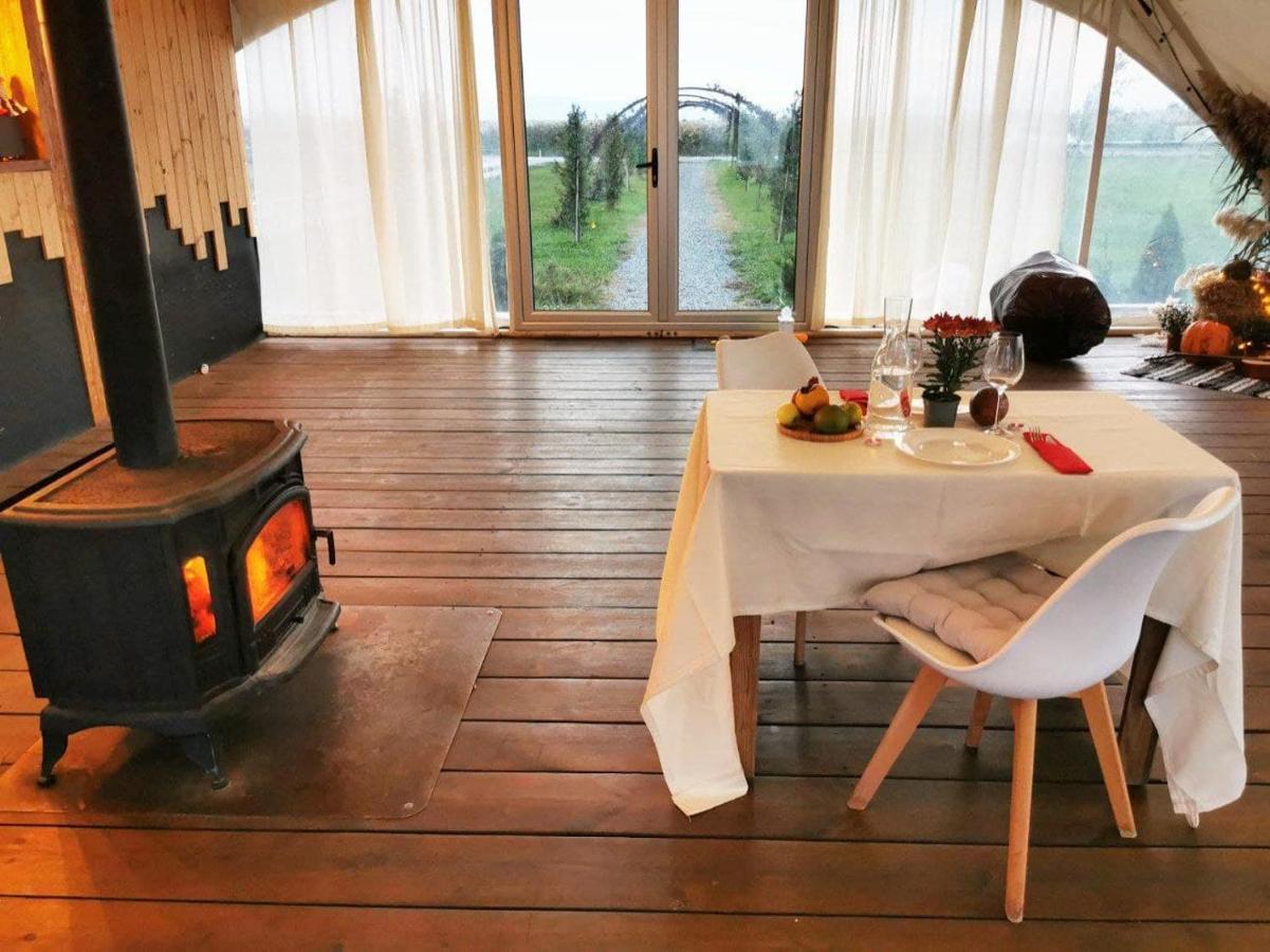 Jewelberry Glamping Hotel Tbilisi Mtsʼkhetʼa Екстериор снимка