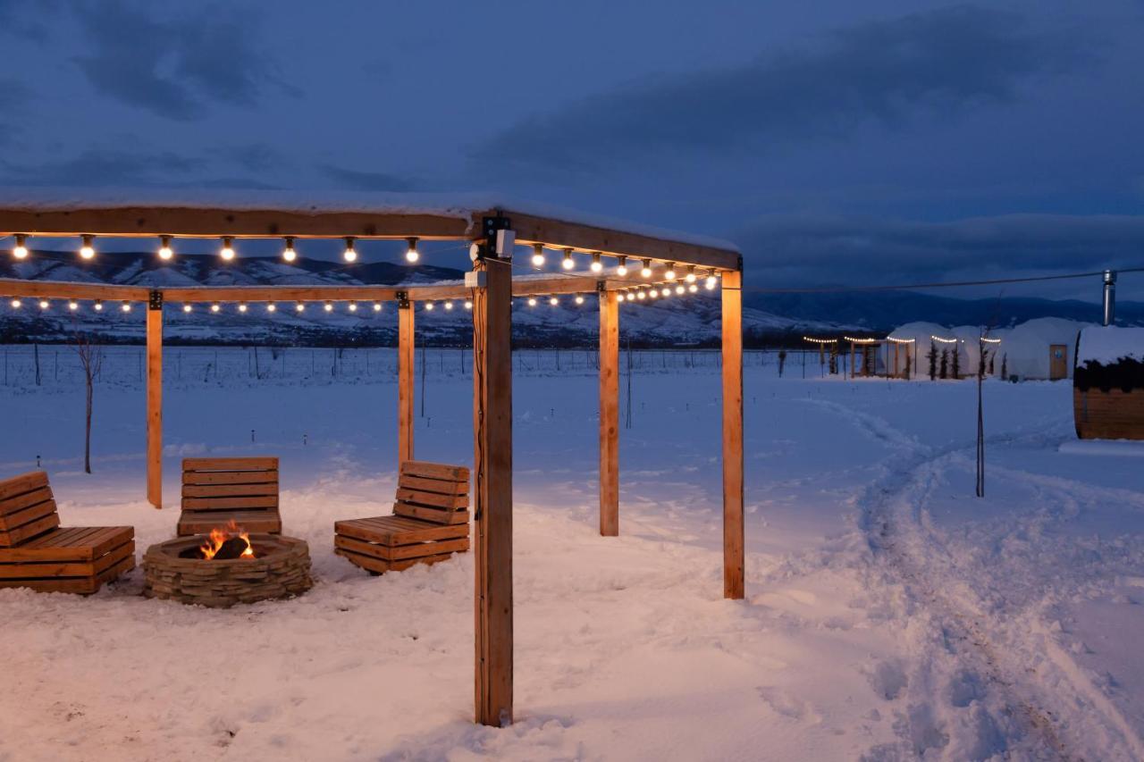 Jewelberry Glamping Hotel Tbilisi Mtsʼkhetʼa Екстериор снимка
