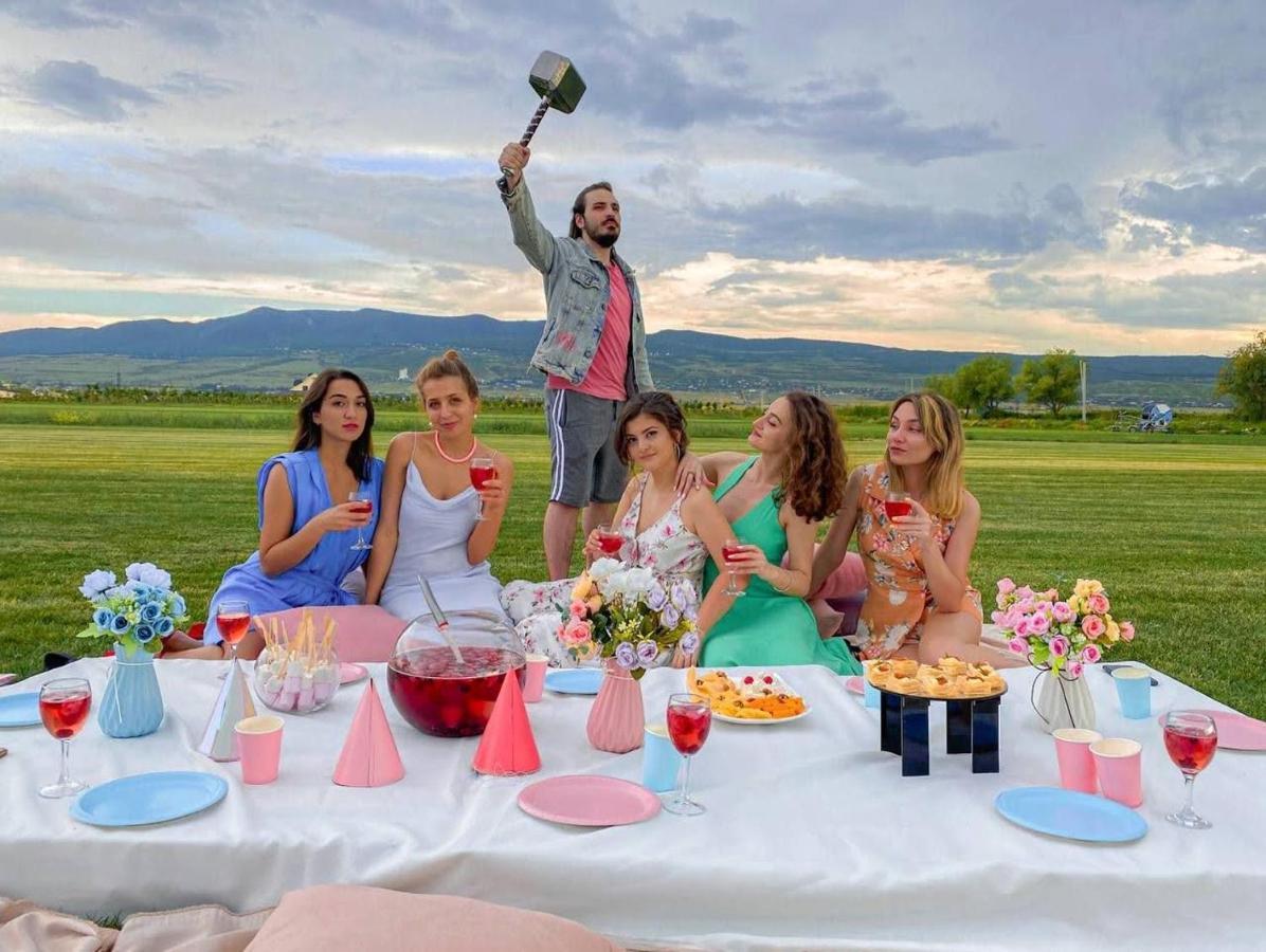 Jewelberry Glamping Hotel Tbilisi Mtsʼkhetʼa Екстериор снимка