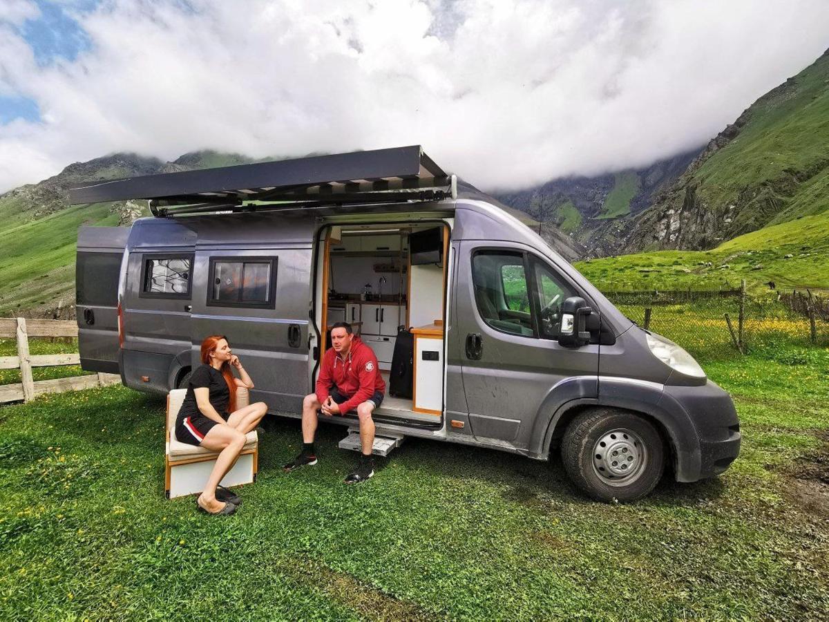 Jewelberry Glamping Hotel Tbilisi Mtsʼkhetʼa Екстериор снимка