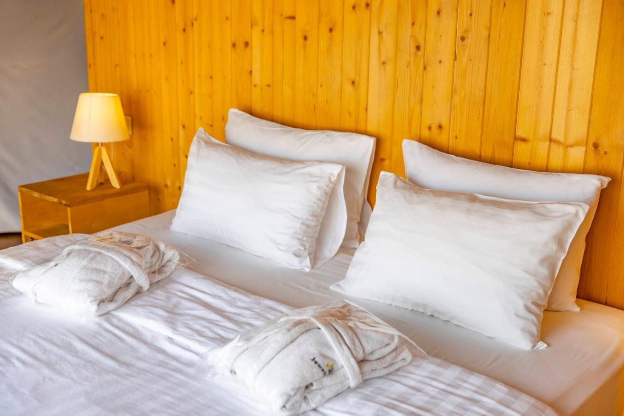 Jewelberry Glamping Hotel Tbilisi Mtsʼkhetʼa Екстериор снимка