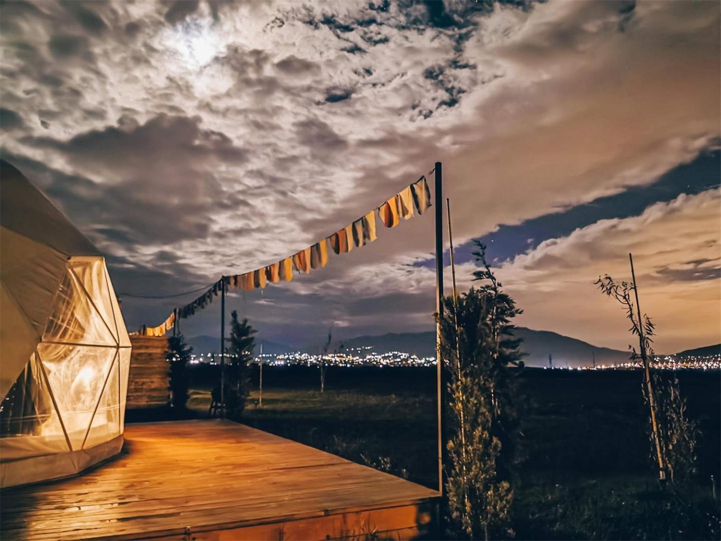 Jewelberry Glamping Hotel Tbilisi Mtsʼkhetʼa Стая снимка